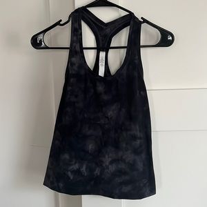 Womens Lululemon cool racer back short length size 6